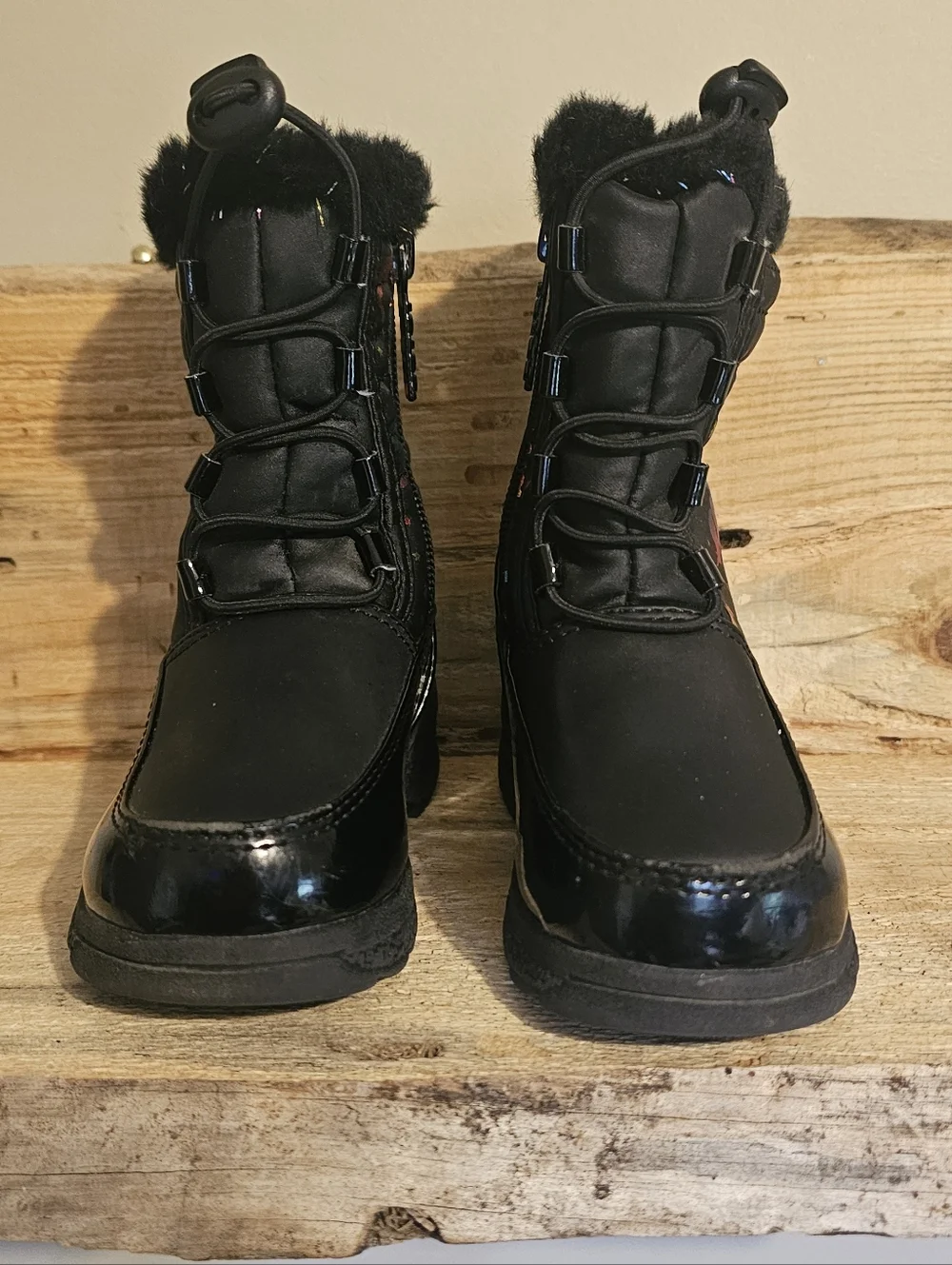 Toddler Girls Totes Black Unicorn Snow Boots Rainbow Stars Size 6